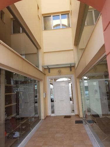 STUDIO α ΟΡΟΦΟΥ ΜΕ ΘΕΑ ΣΤΟ ΒΟΥΝΟ