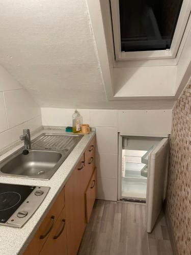 1 WG Zimmer im Dachgeschoss in 70839 Gerlingen in เกอร์ลิงเงิน