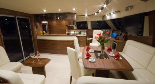 "Marea" Sunreef 62 Catamaran with Crew all inclusive in El Porvenir