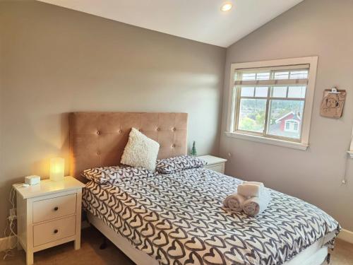 cozy large home in Surrey in Surrey, Canada