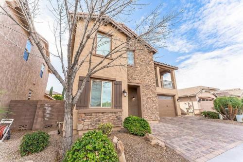 SoCo Desert Edge 4BR/3BA Home With Theater