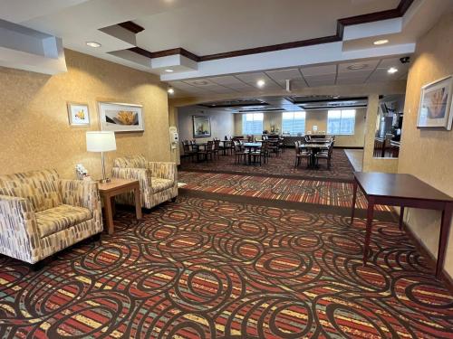 편의 시설/서비스, 퀄리티 스위트 미들랜드 노스 루프 250 (Quality Suites Midland North Loop 250) in 미드랜드 시티 센터