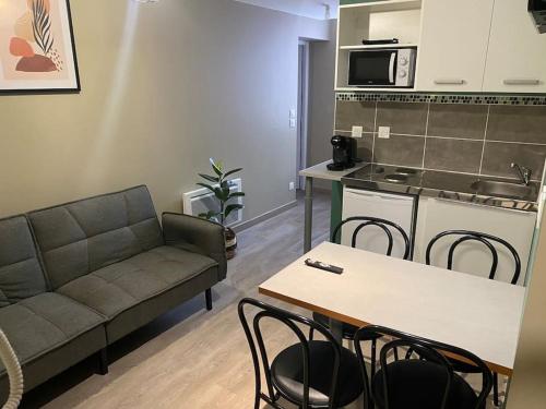 Appartement 4 - Hyper centre - 1 à 4 personnes (Appartement 4 - Hyper centre - 1 a 4 personnes) in 杜埃