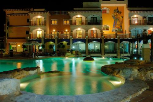 HOTEL LA LAGUNA SPA & GOLF