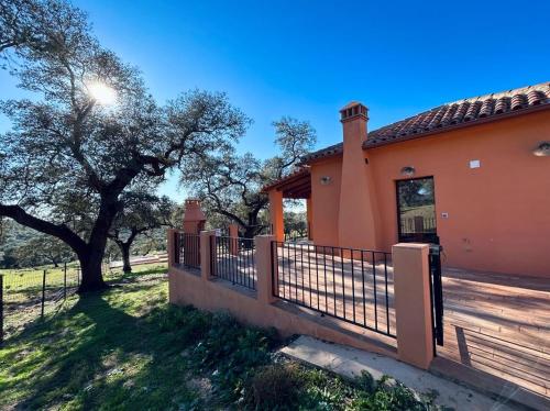 . LOS PINOS DE NAVALFRESNO