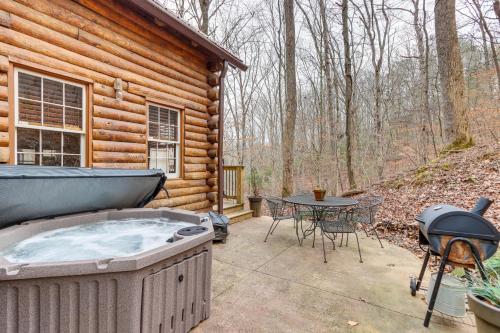 Romantic Ellijay Cabin with Grill and Fire Pit!