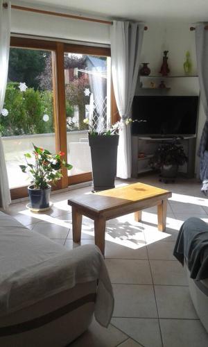. Maison charmante en campagne à Liginiac avec terrasse