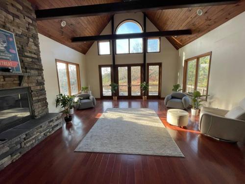 . For a private, stunning vacation home or retreat