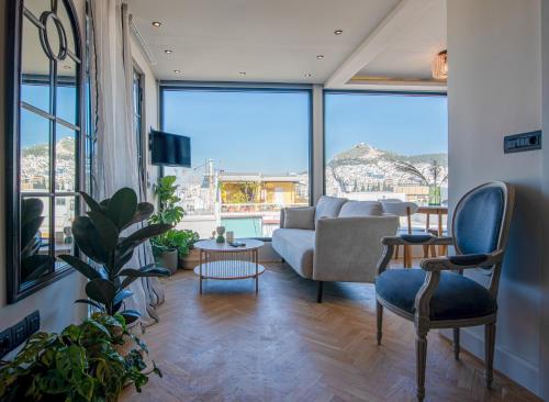 Upscale Loft in ATHens, Ateny