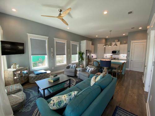 Beachside Paradise Retreat with Luxury in Galveston, USA