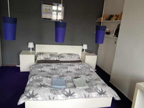 Private bedroom near Alexanderplatz in Sharing Apartment