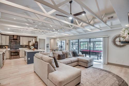 Canal-Front Palm Coast Home Dock and Outdoor Pool! in Palm Coast, USA
