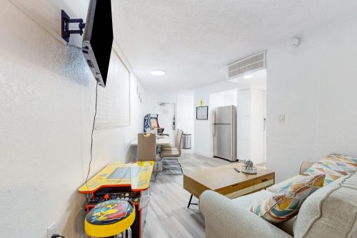 Hawaiian Inn 431 in Daytona Beach Shores, USA