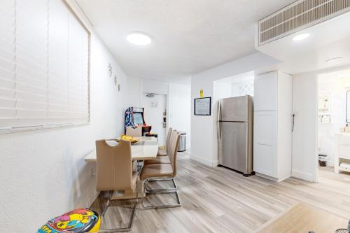 Hawaiian Inn 431 in Daytona Beach Shores, USA