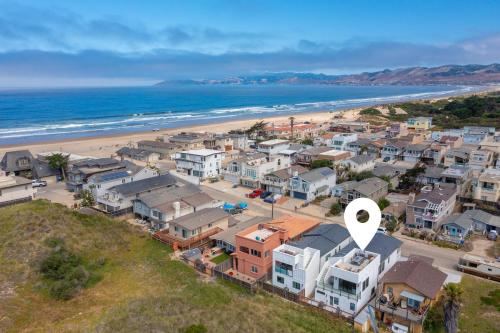Közeli látványosságok, New Luxurious Home! Hot Tub! 2 min walk to Beach! in Oceano (CA)