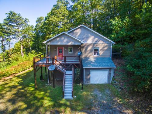Ridgetop Hideaway in Swannanoa, USA