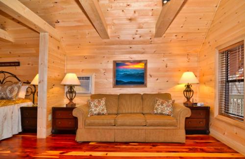 Mountain Love Nest - image 2