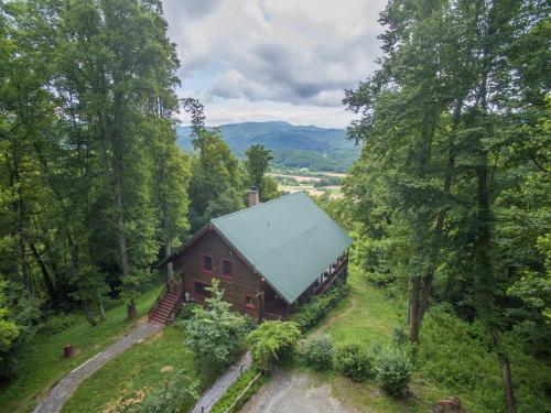 Shadow Ridge Retreat Pet Friendly and Views in Fletcher, USA