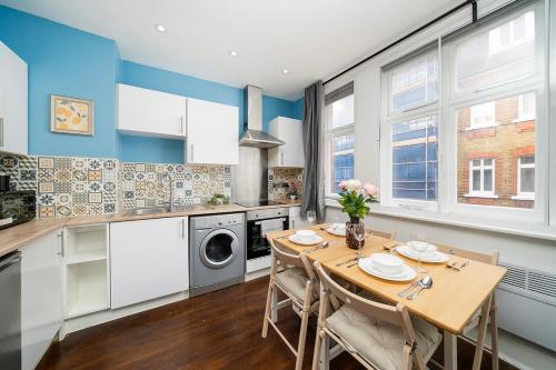 Soho Apartments F2 - main image