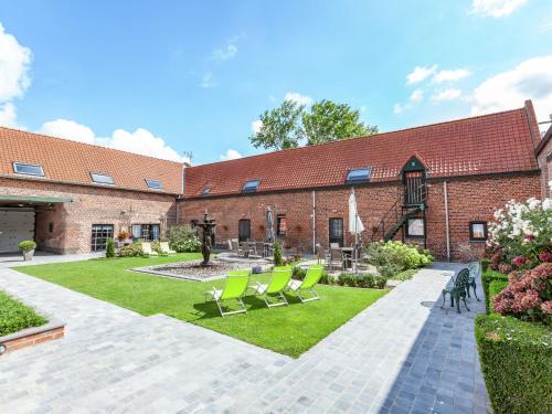 Large cottage overlooking the sunny courtyard with fountain