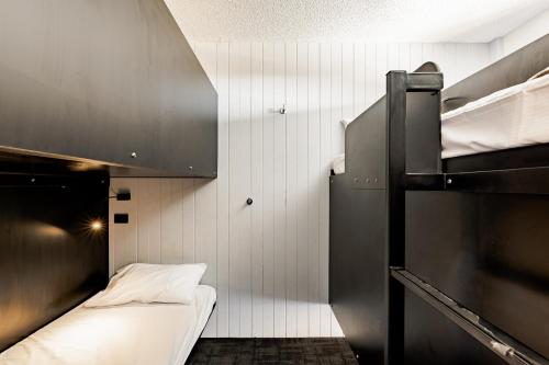Shared room, mixed dormitory, 8 guests