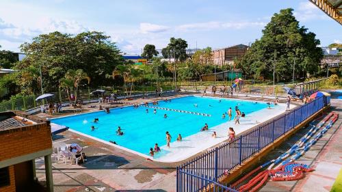 A környék, Local home en El Eden Tropical in La Tebaida