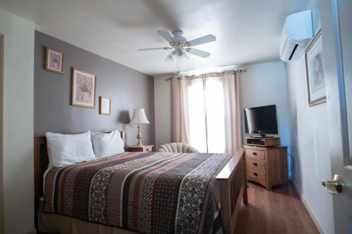 Boardwalk Inn - image 12
