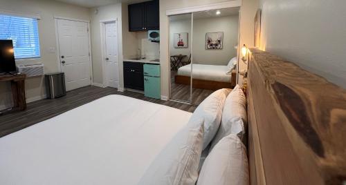 Beautiful Studio in North Inglewood in Los Angeles, USA