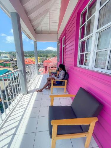 Exterior view, La Flamboyant Hotel in Roseau