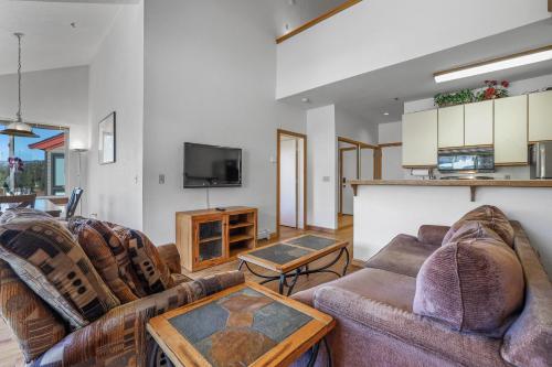 Sierra Cabin Condo – Sun Meadows 1 BedroomLoft condo thumb 3