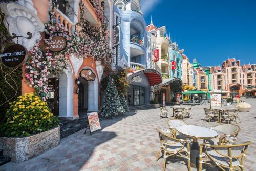 Attractions, Vinpearl Resort & Spa Nha Trang Bay in Hon Tre