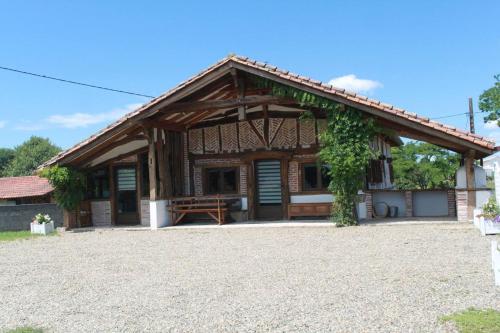 Villa de 3 chambres avec piscine partagee terrasse et wifi a Pontonx sur l'Adour - Location, gîte - Pontonx-sur-l'Adour