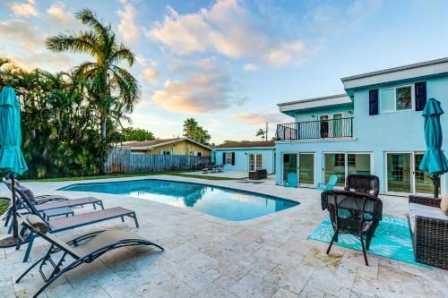 Private Heated Pool Balcony Near Beach in Fort Lauderdale, USA