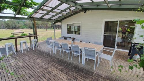 Feathertop Views and Barn