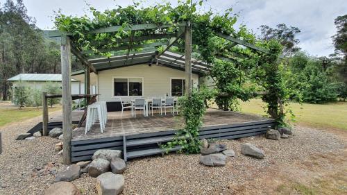 Feathertop Views and Barn