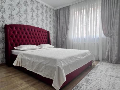 Уютная квартира у Алматы Арены 95-22 – khách sạn tại Saty