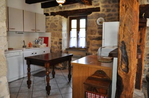 Gite de France Maleze 3 epis - Gite de France 8 personnes MAE-6424 in Marcillac-la-Croisille