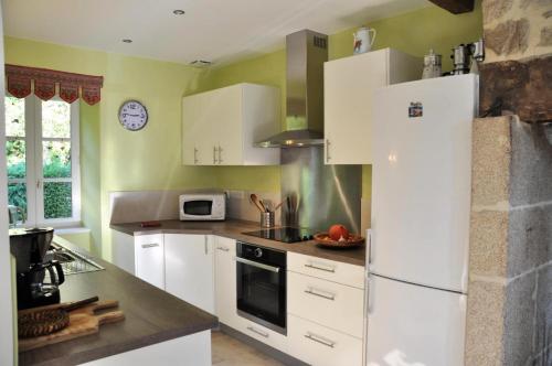 Gite de France L'oustal 3 epis - Gite de France 6 personnes MAE-6574 in Marcillac-la-Croisille