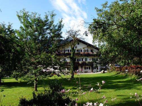 B&B Bad Reichenhall - Pension Lex - Bed and Breakfast Bad Reichenhall