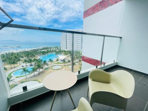 Arena Cam Ranh Nha Trang seaview resort near Airport