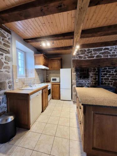 Gîte de France Gîte des veyssières 3 épis - Gîte de France 4 personnes MAE-9654 (Gite de France Gite des veyssieres 3 epis - Gite de France 4 personnes MAE-9654) in Egletons