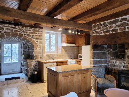 Gîte de France Gîte des veyssières 3 épis - Gîte de France 4 personnes MAE-9654 (Gite de France Gite des veyssieres 3 epis - Gite de France 4 personnes MAE-9654) in Egletons