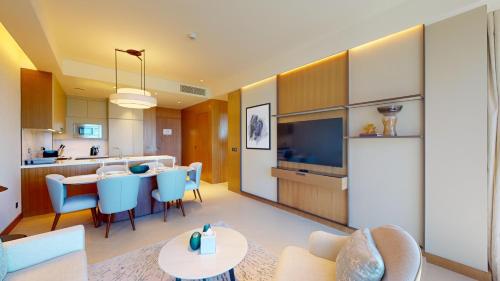 Primestay - 2BR Address Residences Opera T2 -Downtown - main image