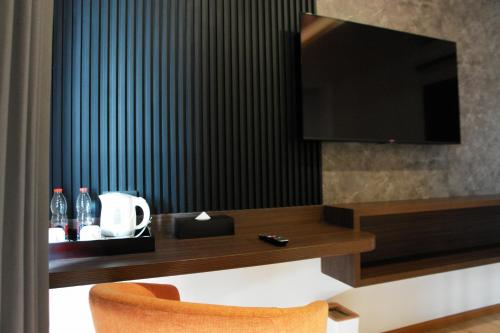 King Suite room in ValStar Hotel Canggu