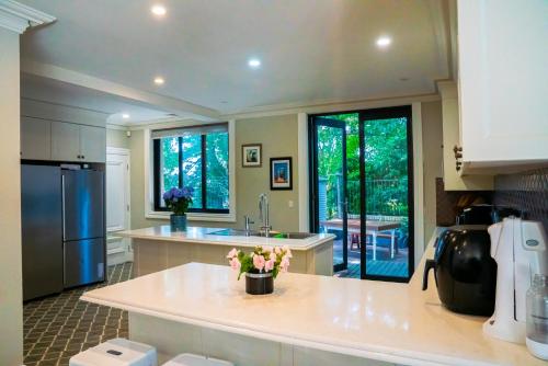 Luxury Harbour View Home in Rose Bay
