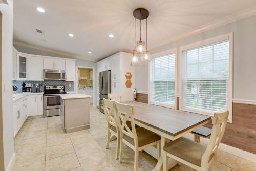 Loggerhead Lagoon - Modern Waterfront Home in Sugarloaf Shores (FL)
