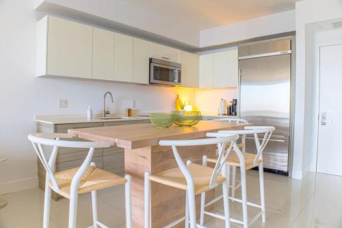 Brickell House, Sophisticated, Heart of Brickell