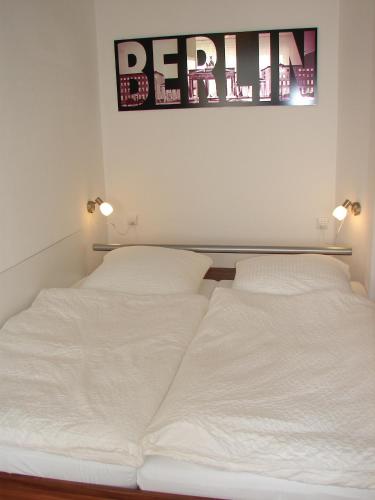 Stars Berlin Apartments - image 9