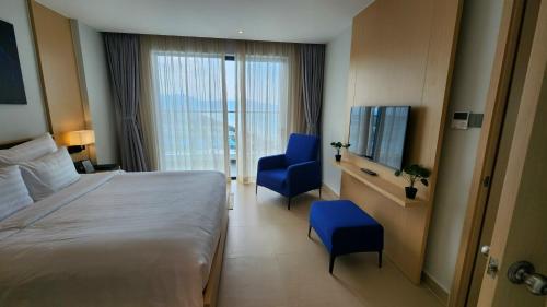 Arena Cam Ranh Nha Trang seaview resort near Airport