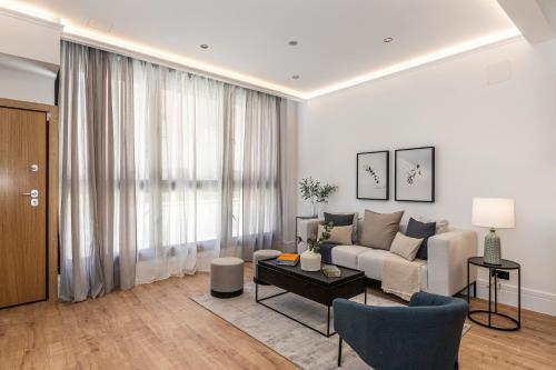 MH Apartments Soho Madrid - image 5